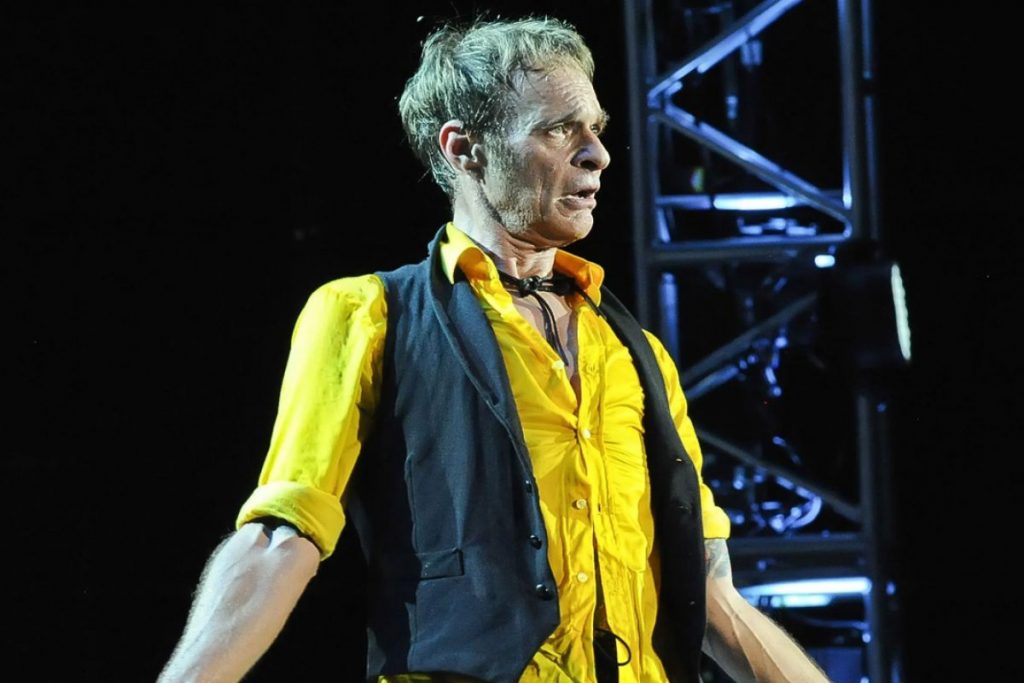 David Lee Rothe Ink David Lee Roth Is Closing The Company He Spent $7 Million To Form