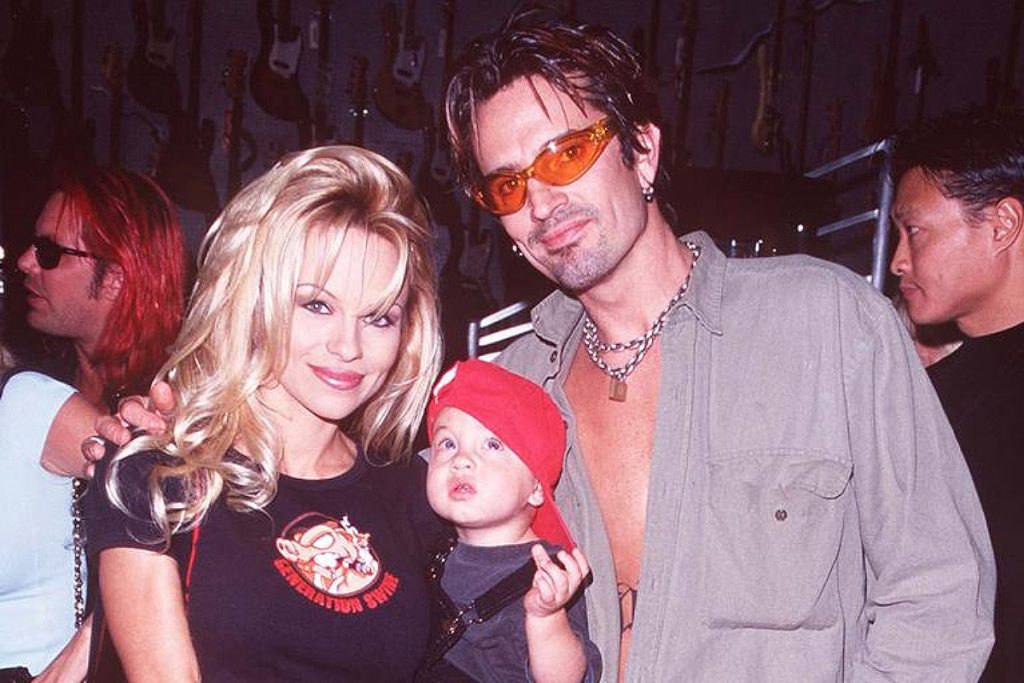 When Tommy Lee Cried After Losing Pamela Anderson And His Children - Rock  Celebrities