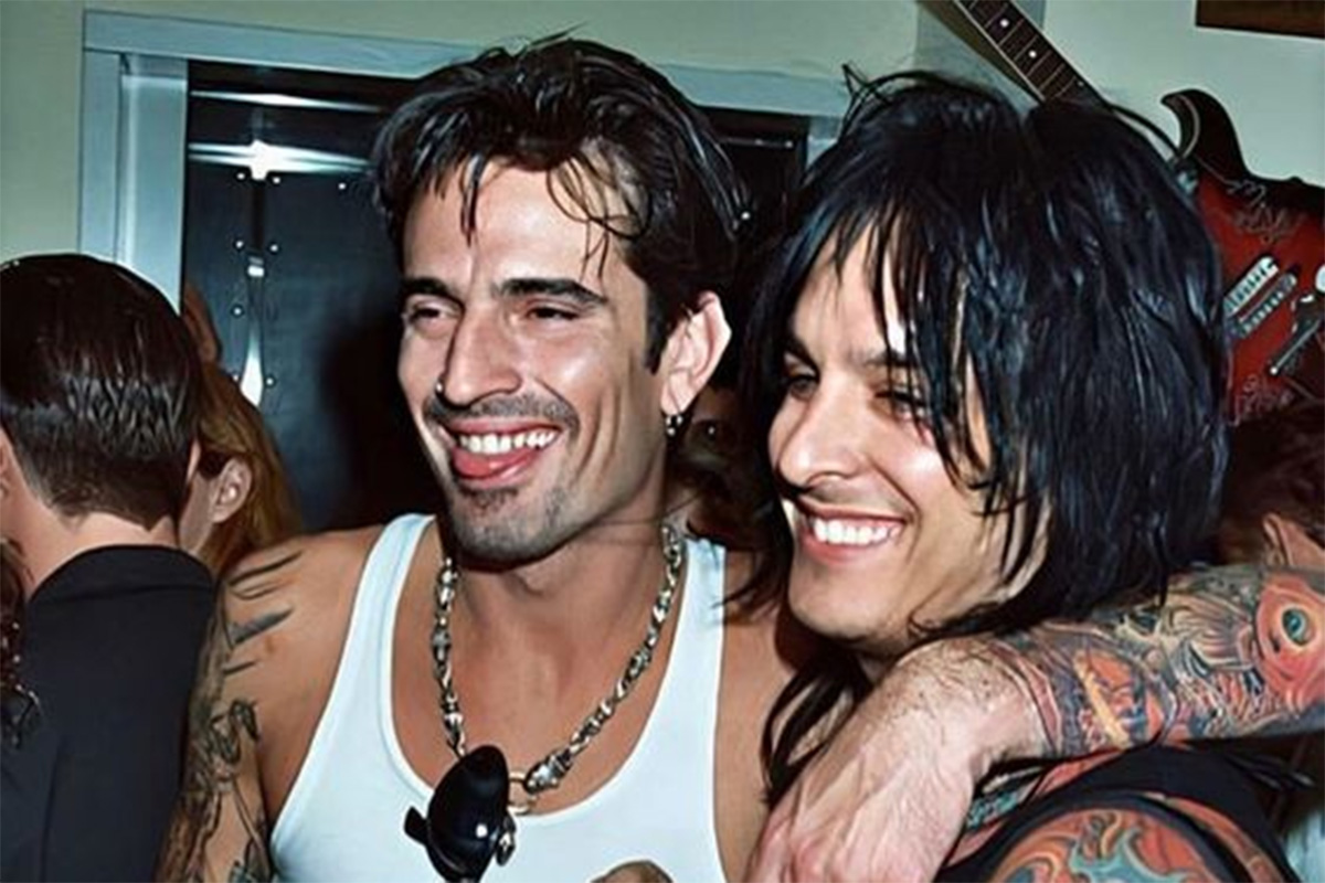 Nikki Sixx Calls Tommy Lee An 'Animal' After His Performance With Broken  Ribs - Rock Celebrities