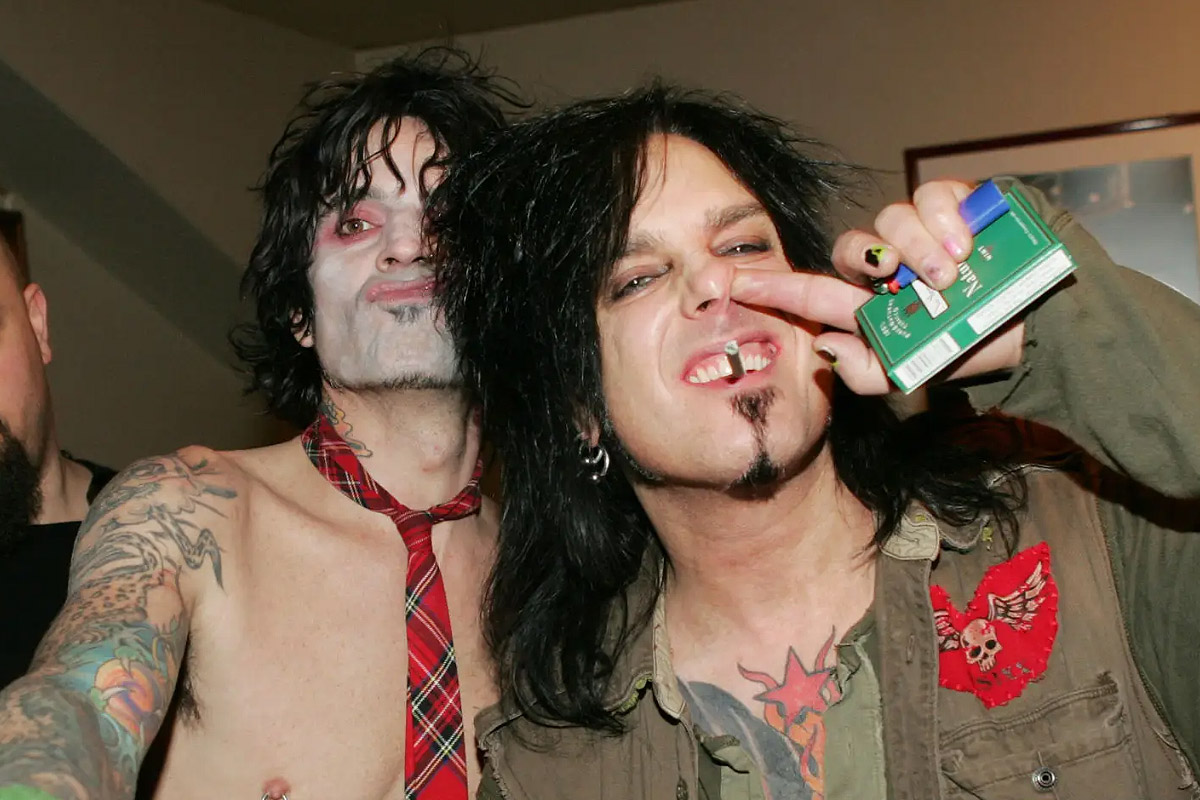 Nikki Sixx Reacts To Tommy Lee's Wild Acts During Mötley Crüe Tour - Rock  Celebrities