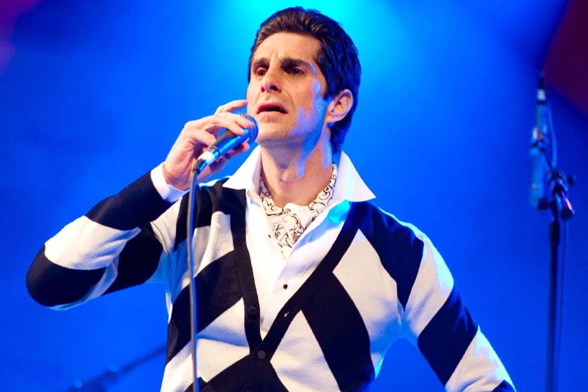 Perry Farrell Confirms Recording A New Track Despite The Flood In Studio