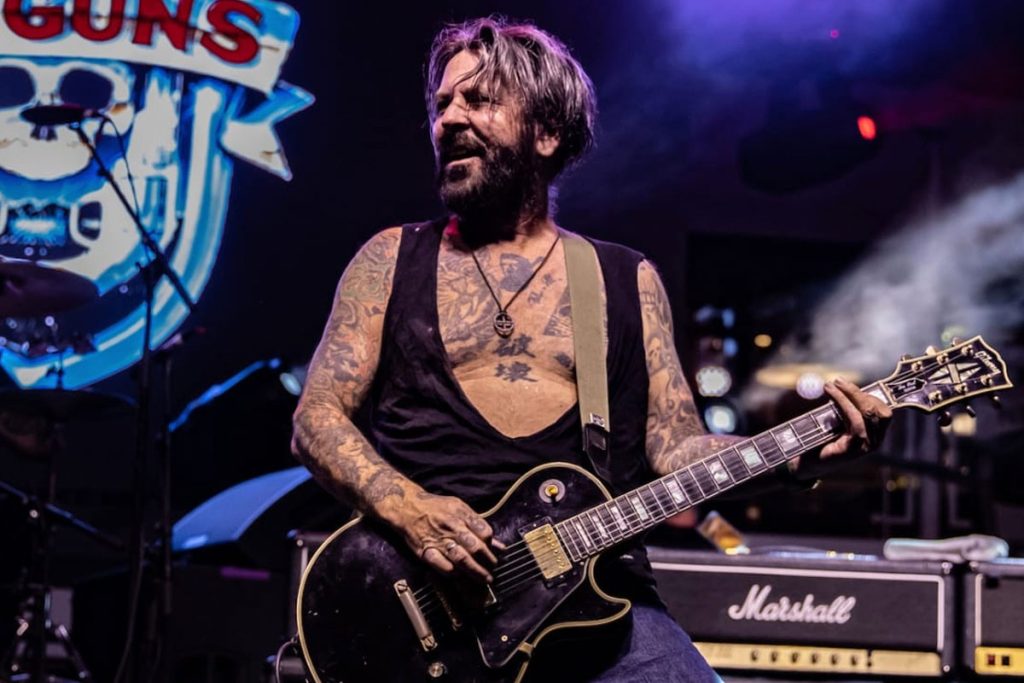 LA Guns’ Tracii Guns Slams Rock Bands Faking Their Live Performances
