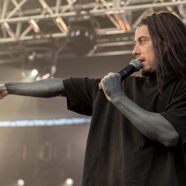 Ronnie Radke Mocks Falling In Reverse Haters Using The Spotify Streaming Stats