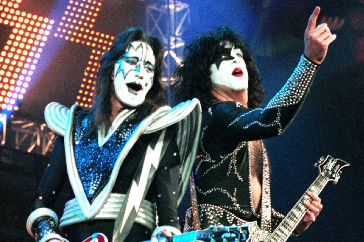 Ace Frehley On Rumors About KISS Using Backing Tracks Due To Paul Stanley