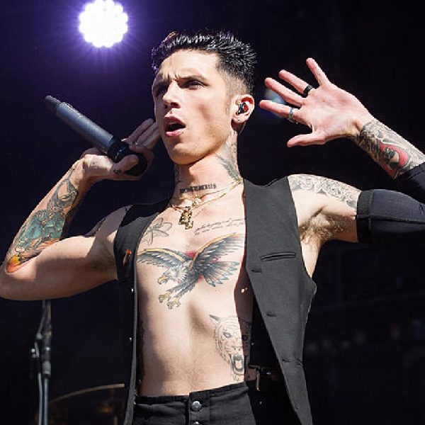 Andy Biersack Doesn’t Care About ‘Small Minded Insult’ Of Black Veil Brides Haters