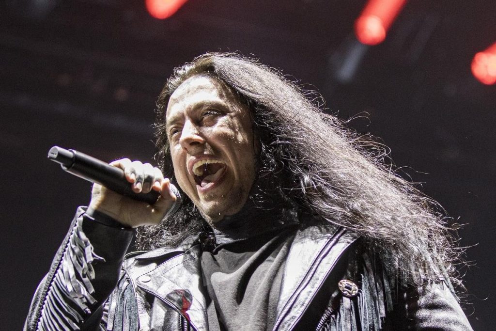 A Fallen Rook Ronnie Radke Hints At Falling In Reverse Headlining Warped Tour Despite ...