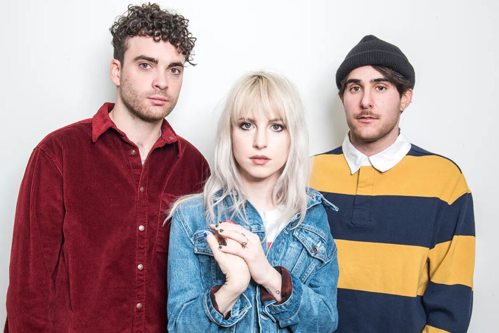 Hayley Williams Says She Had to 'Tear Down Paramore' Like Her Faith in ...